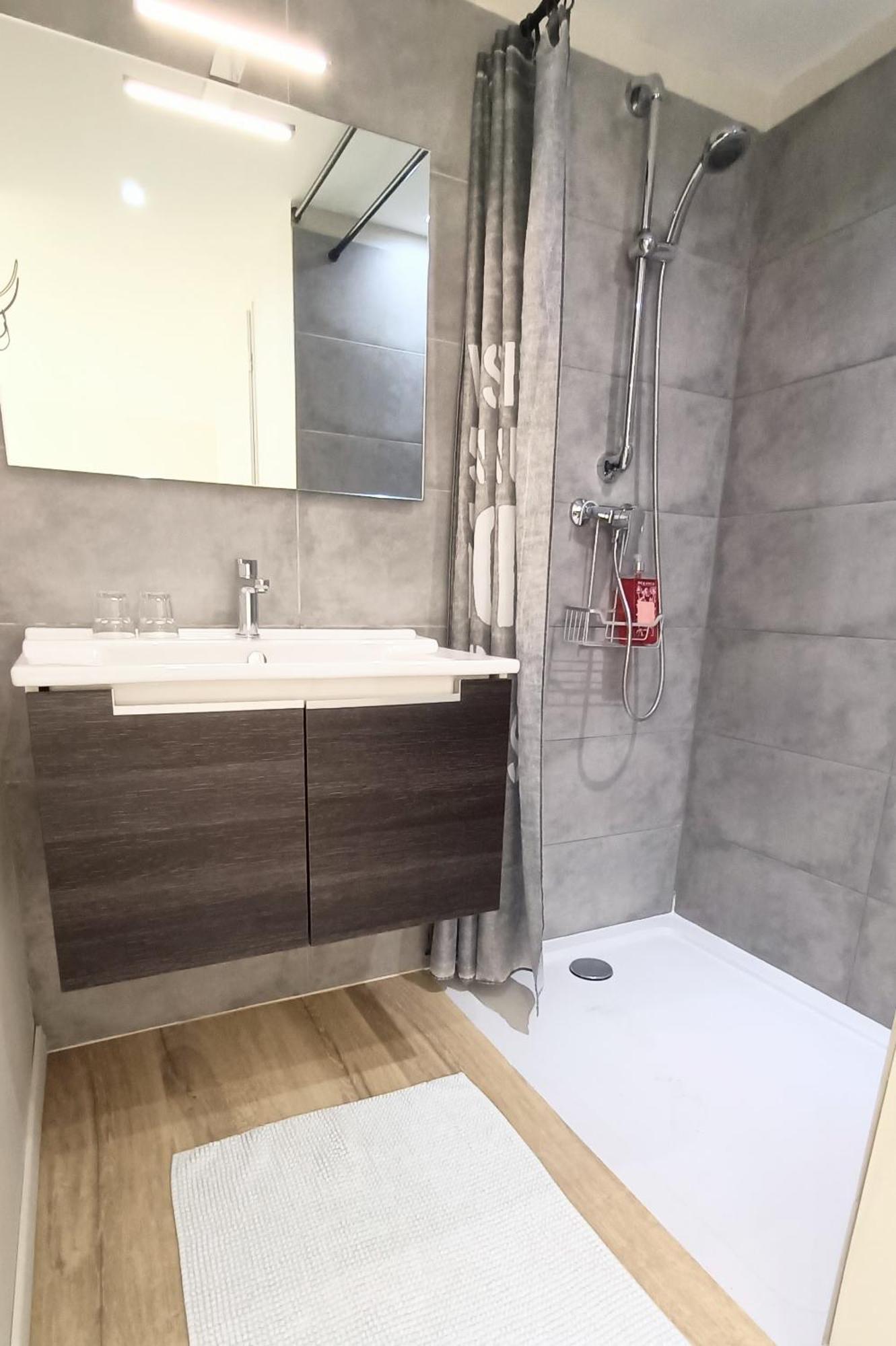 La Ferme Les Eybrachas Hotel Reauville Room photo