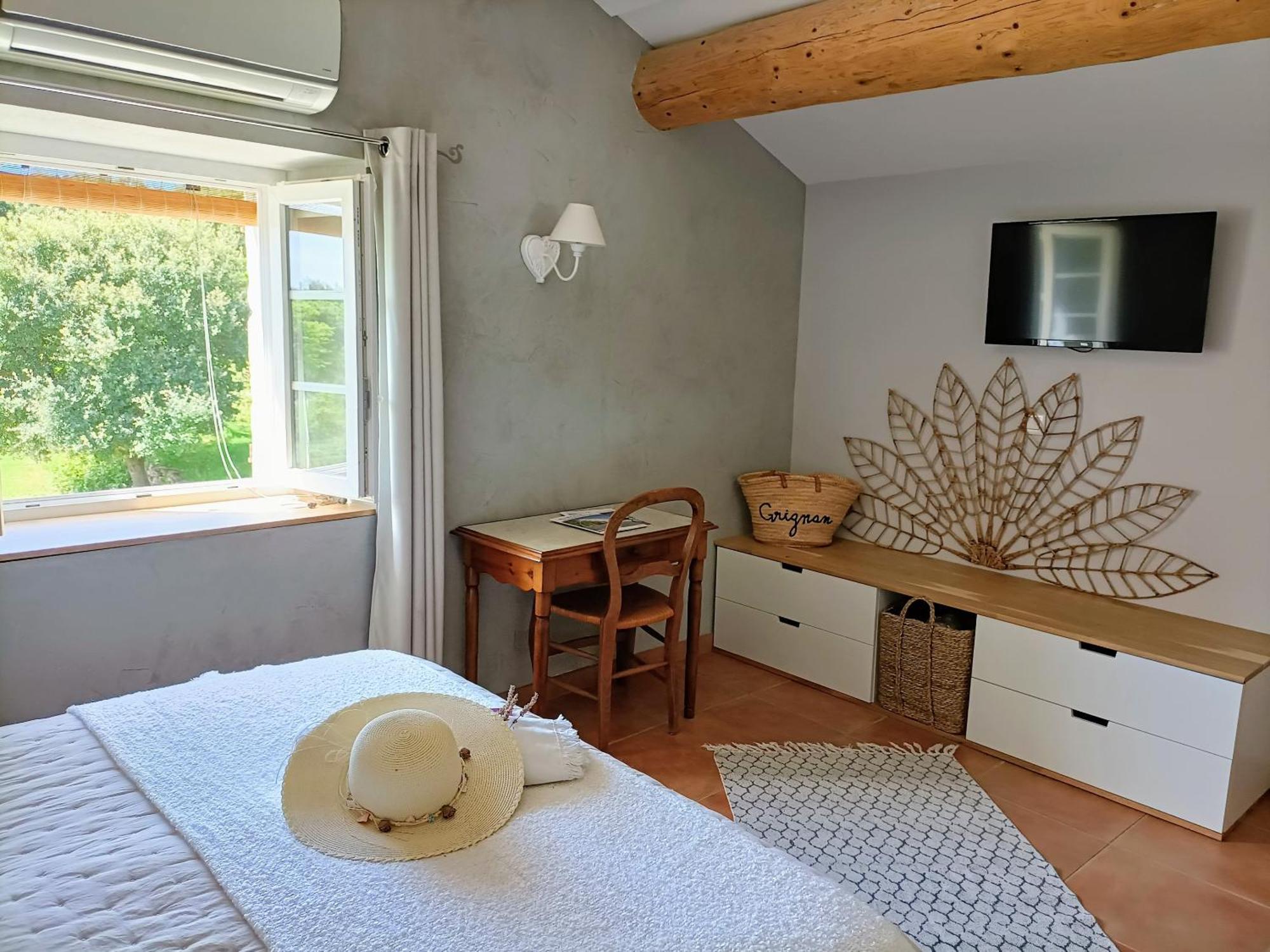 La Ferme Les Eybrachas Hotel Reauville Room photo